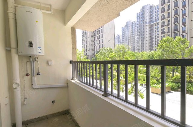 网红桥 79.9 带车位地下室 桃李天悦 三室 学苑印象东昌