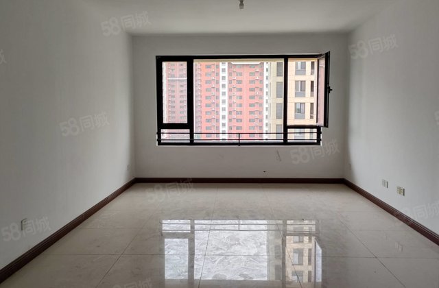 百合新城锦兰园 桃李天阅 免大税 元宝户型 送储藏室新房未住