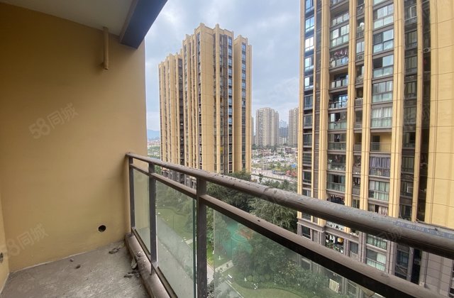 新品上市!保亿丽景紫园精装两房,带大阳台急售83万,拎包入住