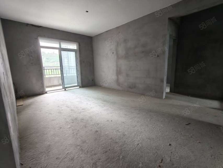 常隆花园3室2厅1卫121.73㎡南59.8万