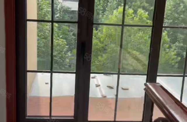 天鹅湖金海岸3室2厅168.98㎡66万二手房图片
