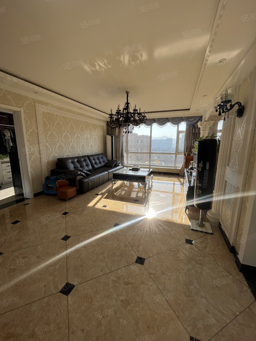 紫御华府3室2厅1卫134㎡南北85万