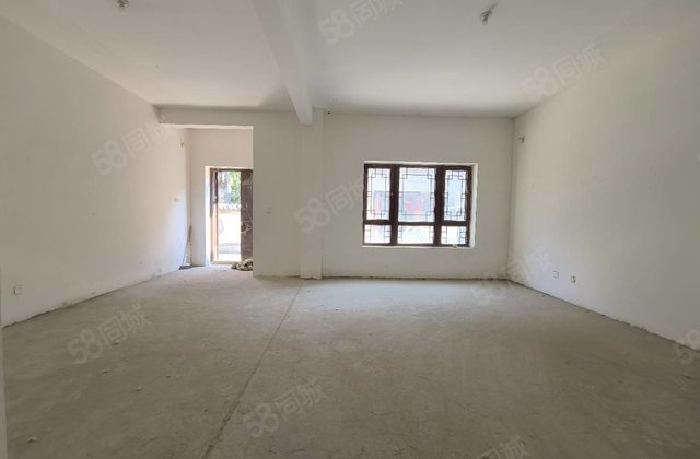 光岳府别墅！新出别墅！100平大院子！实用面积大！大露台！