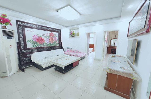 一楼，三里铺风景，颐馨园，鸿顺花园，双阳台，阳光实验，好停车