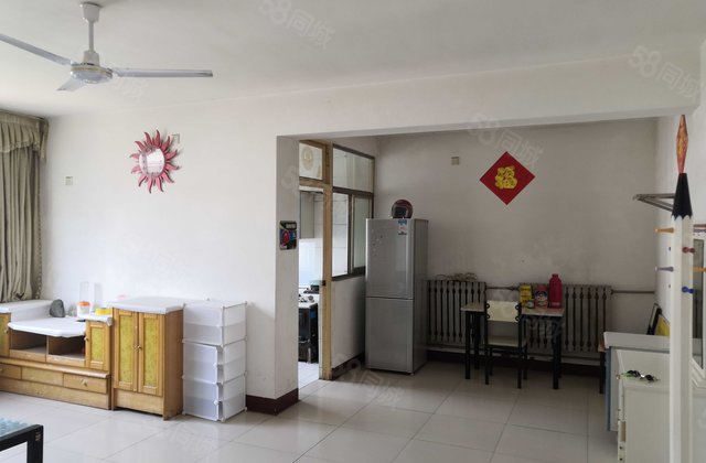 滨河花园北区2室1厅1卫送车位,房东直卖,全款优惠。