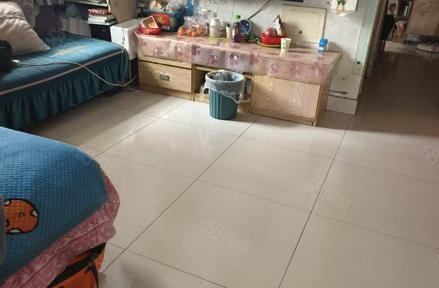 一实验    做生意都可以 南湖新城 一室一厅 带车位和储