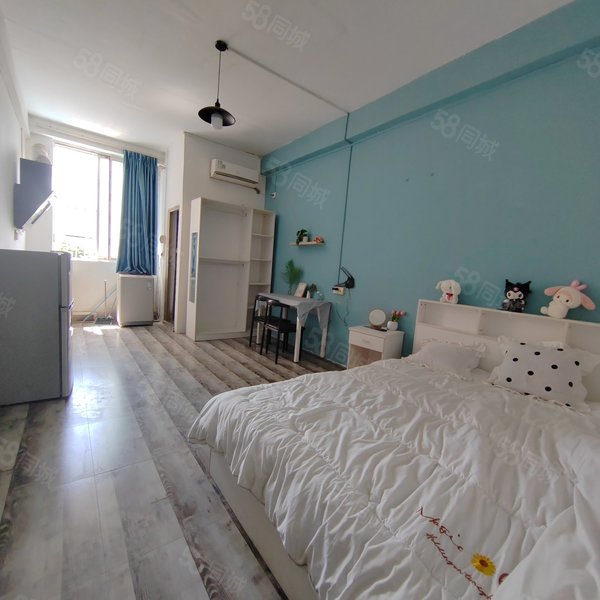 独栋公寓 青川地铁口 押一付一 一房一厅