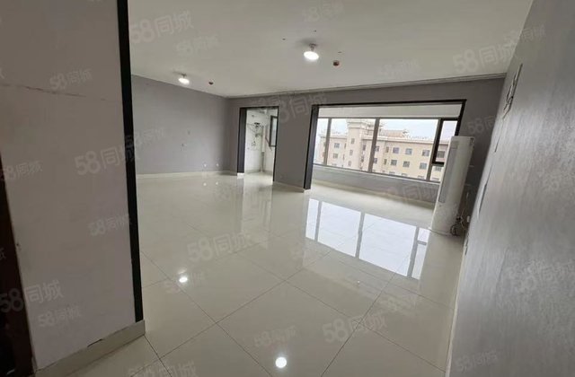 润景苑 公安局家属院 单价八千多 送车位免大税 中间楼层