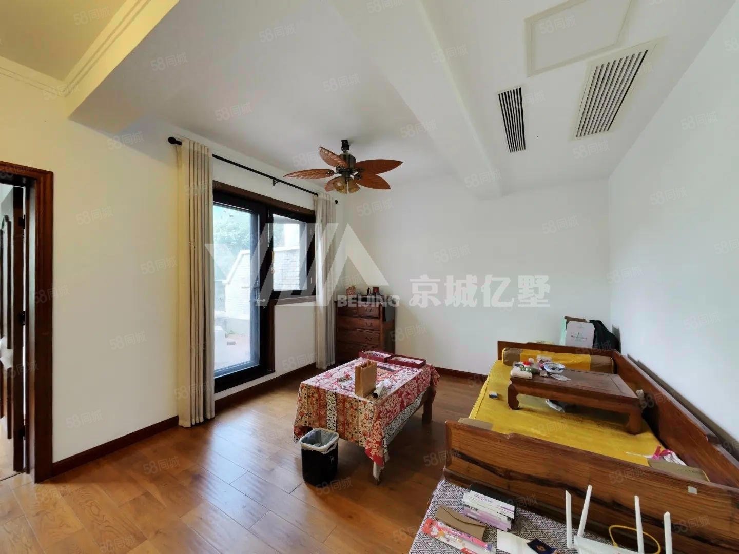 康城花園別墅6室2廳3衛(wèi)260㎡南北1180萬