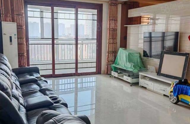 东昌湖周边 小三房 楼龄新 近医院 双卫 南北通透