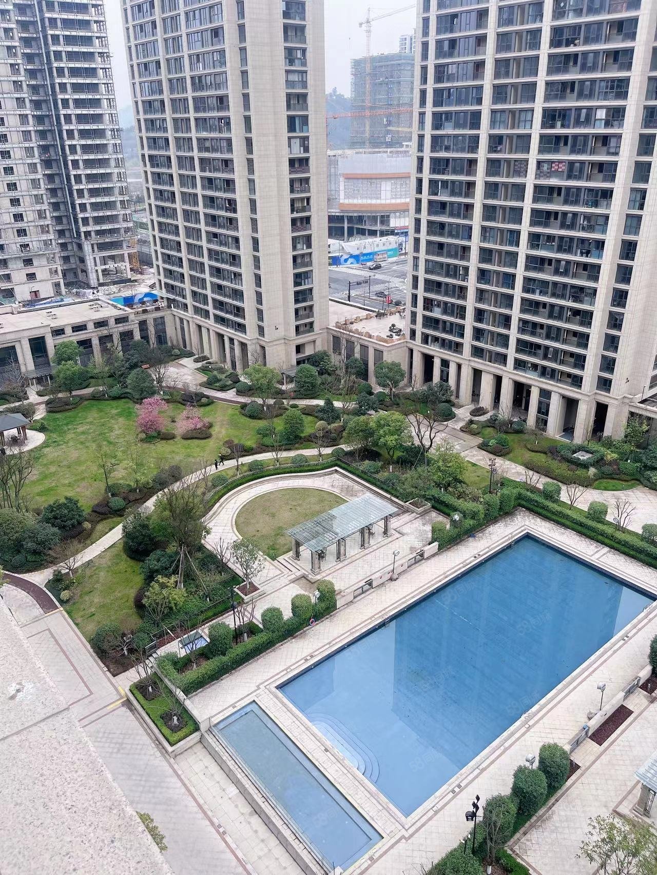 绿城玉兰花园(临安)3室2厅2卫143.98㎡南北300万