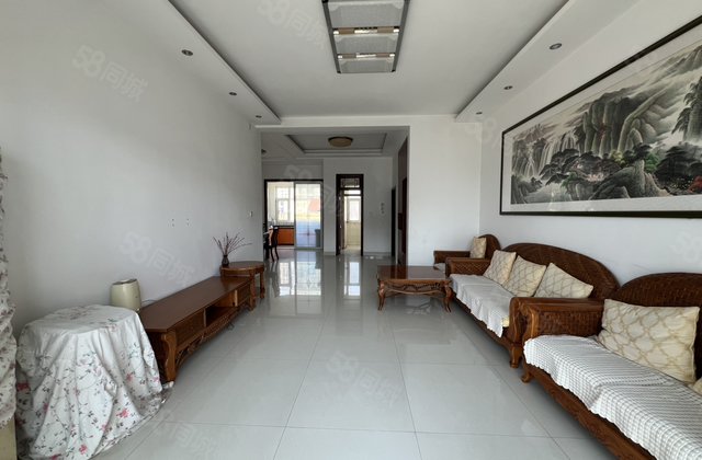 紧邻东昌湖 名人苑2期 电梯洋房 67复试 湖景