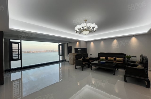 中海寰宇天下(四区)4室2厅191.25㎡250万二手房图片