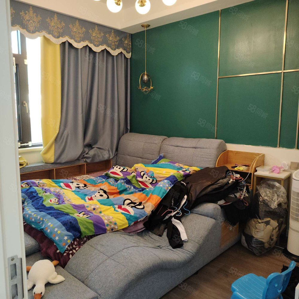 德和沁园(别墅)7室2厅4卫233㎡南北596万