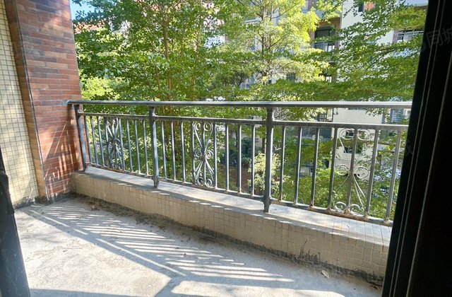 保利山水城3室2厅86㎡32万二手房图片