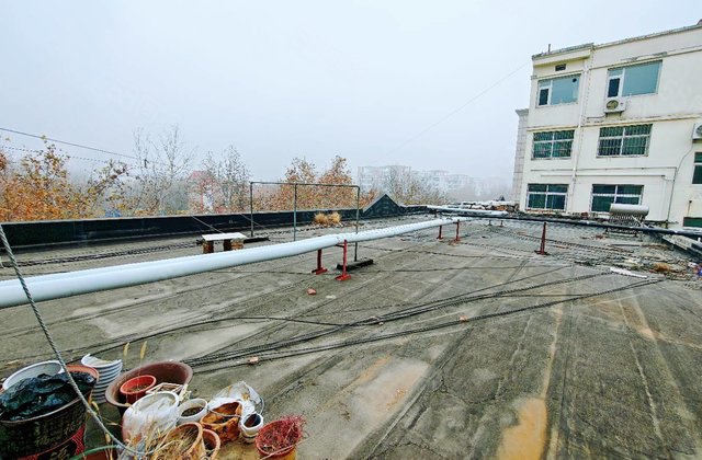 多层3楼，地暖房，东边户，带露台，阳光，实验，颐馨园，月亮湾