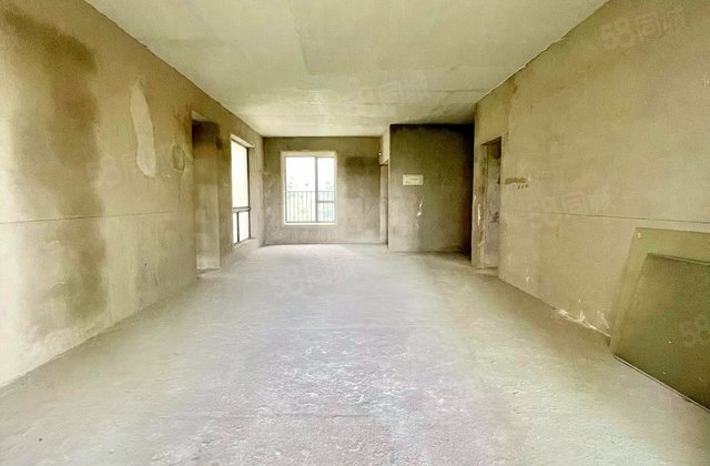 中海文华熙岸5室2厅215.27㎡388万二手房图片