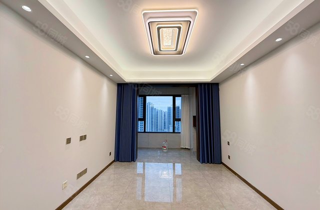 华侨城天鹅堡3室2厅103㎡103万二手房图片