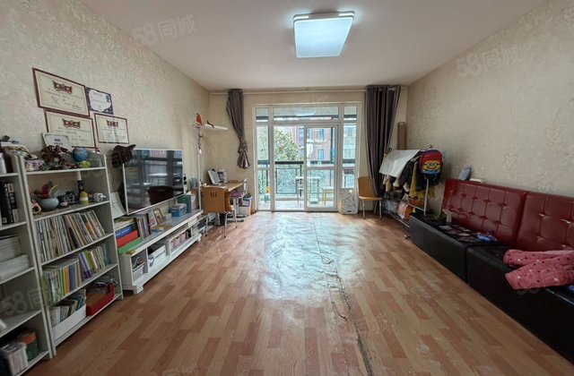 凤鸣花园(二期)3室2厅131㎡116万二手房图片