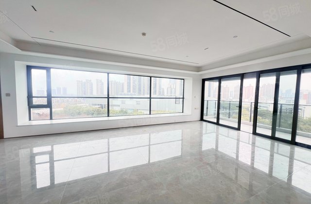 华润置地顺德悦府4室2厅207㎡488万二手房图片