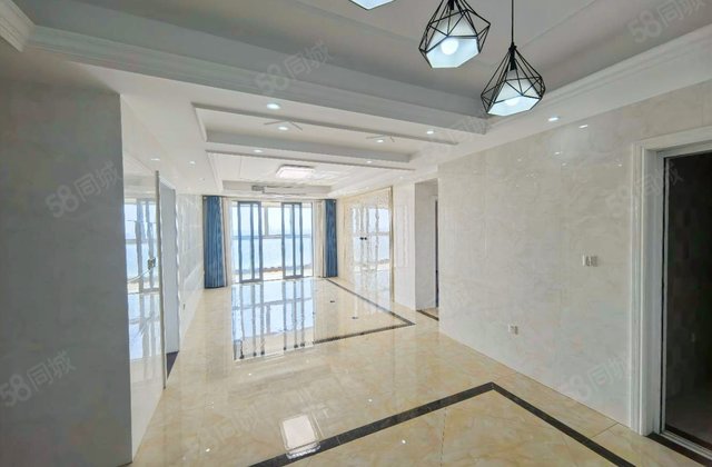 君悦半岛3室2厅131.52㎡110万二手房图片