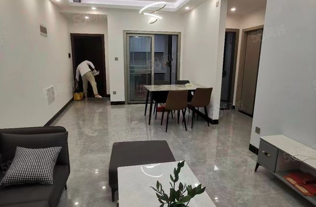 天聚广场2室2厅86.3㎡66万二手房图片