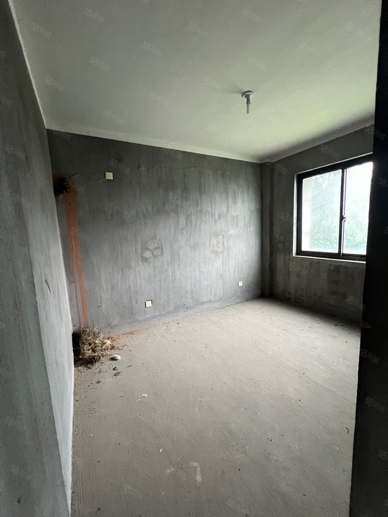 九润公馆2室2厅2卫127.05㎡东西100万