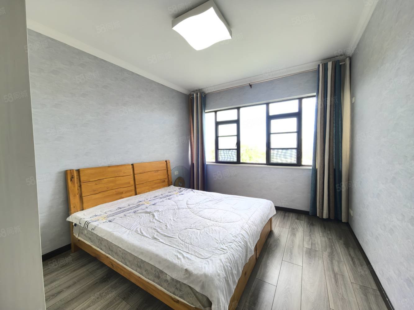 维多利亚3室2厅1卫110㎡南北69万