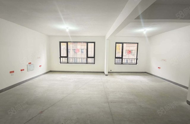 中海铂悦公馆3室2厅134㎡90万二手房图片