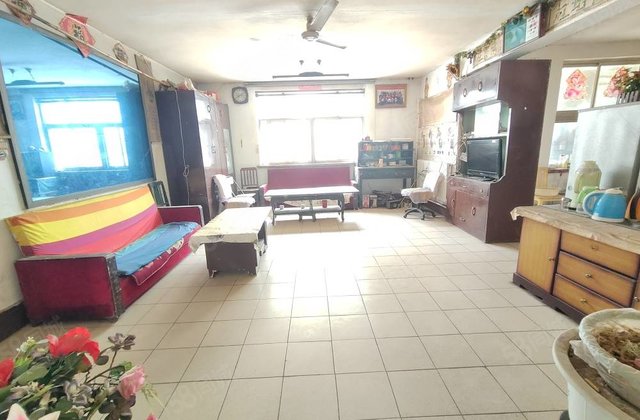 老文轩南邻 三室朝阳 步梯二楼 龙山北区 龙湾