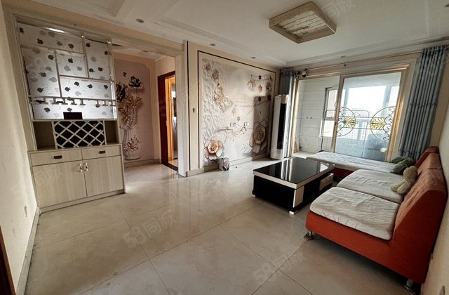 阿尔卡迪亚六期 花园路东边户 两卫送车位 免大税看房有钥匙