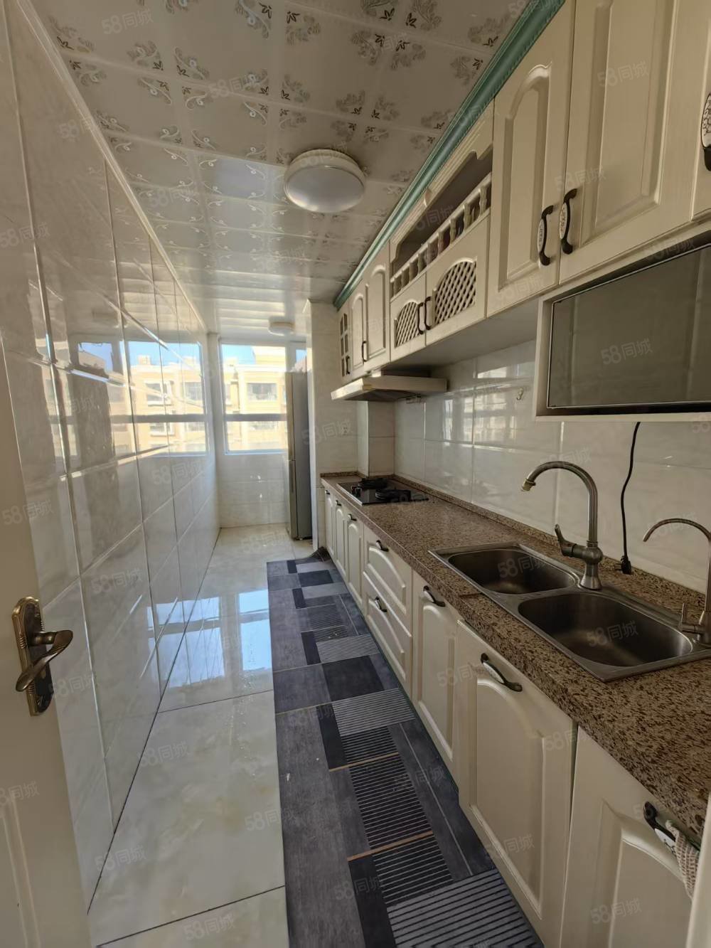 青湖铭城2室2厅1卫84㎡南北32万