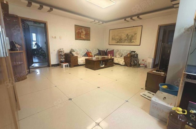 卧龙公寓3室1厅128.68㎡285万二手房图片