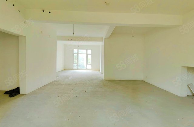 维也纳森林别墅7室3厅351.5㎡498万二手房图片