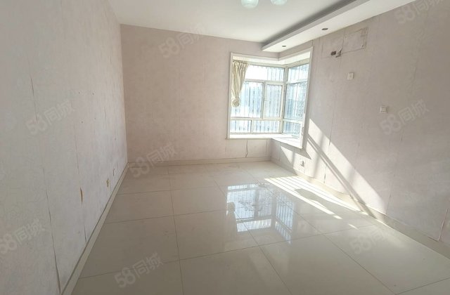 的来中央帝景旁电梯小高层四叶草户型买到就  房东着