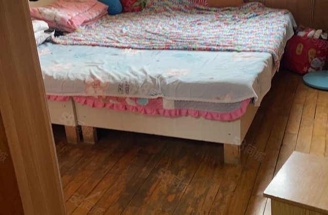 看房随时 育新小区 商业配套齐全 医疗配套成熟 房东诚心卖