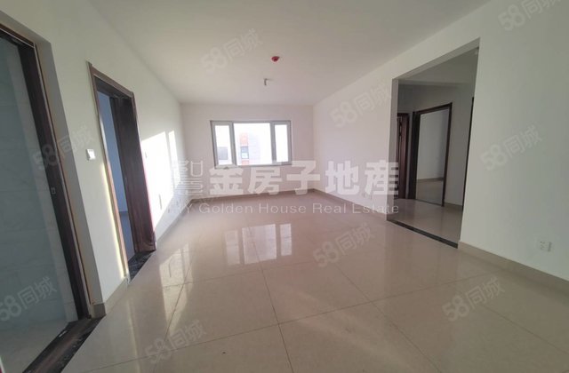 西关街电梯房中间楼层现房  即住