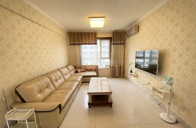 人民公园 六中 中央丽都 附近 宝徕花园 中间楼层 帝景