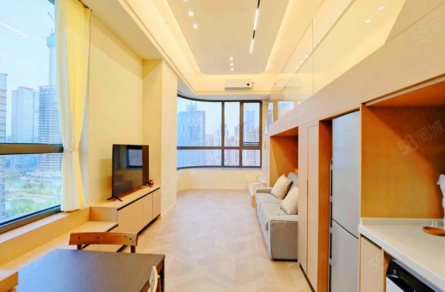 华润置地广场商住楼1室1厅56.21㎡95万二手房图片