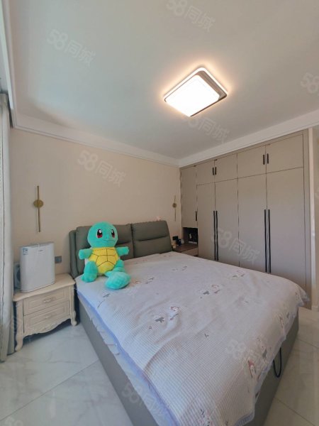 碧桂园悦江山3室2厅2卫125㎡南北87万
