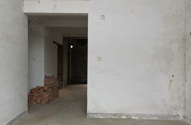 岠嶂华庭7室2厅188.83㎡90万二手房图片