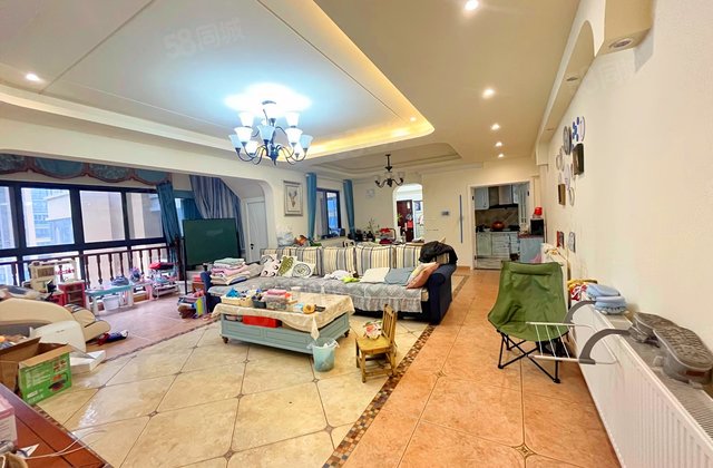 中海右岸(一期)4室2厅157㎡285万二手房图片