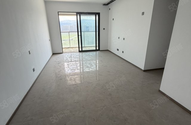 云创未来社区3室2厅100㎡106万二手房图片