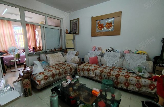 房东诚心出售！电大家属院 中间好楼层 南北通透 送阳面大车库