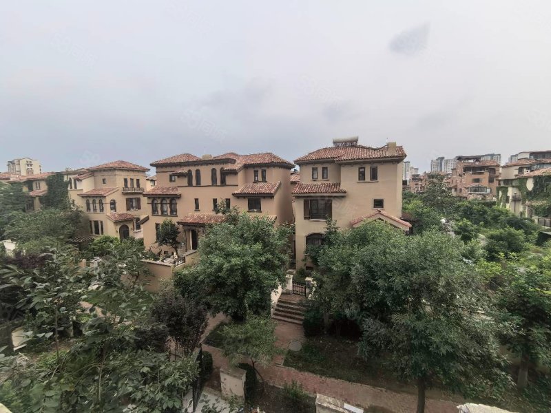 孔雀城六期叠翠园旗舰大堡带装修西边户大花园有钥匙随时看房