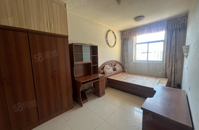 24.9万 七中斜对过 两居室 07地暖房 3万安家