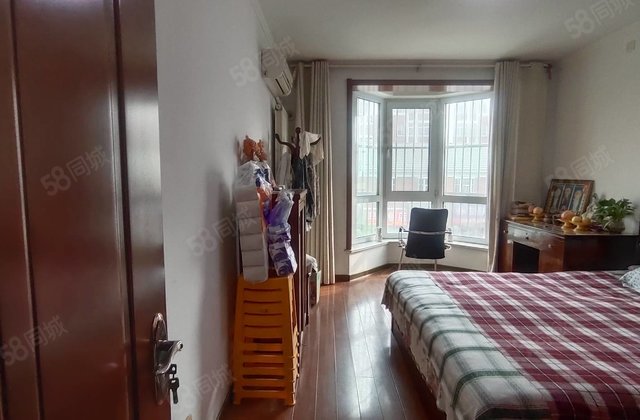 湖边多层二楼 公路馨苑 凤凰苑  128万免大税