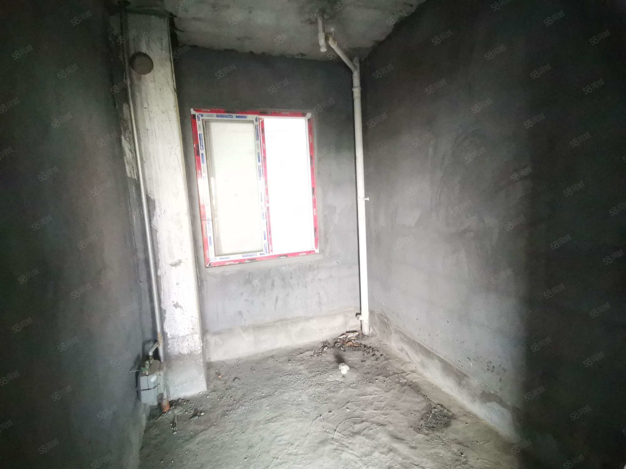 皓景丽苑3室2厅2卫118.68㎡南北53.8万