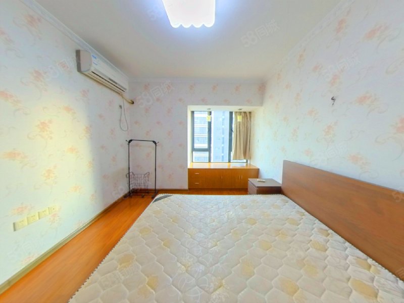 亚东国际公寓(二期)3室1厅1卫90.14㎡南北350万