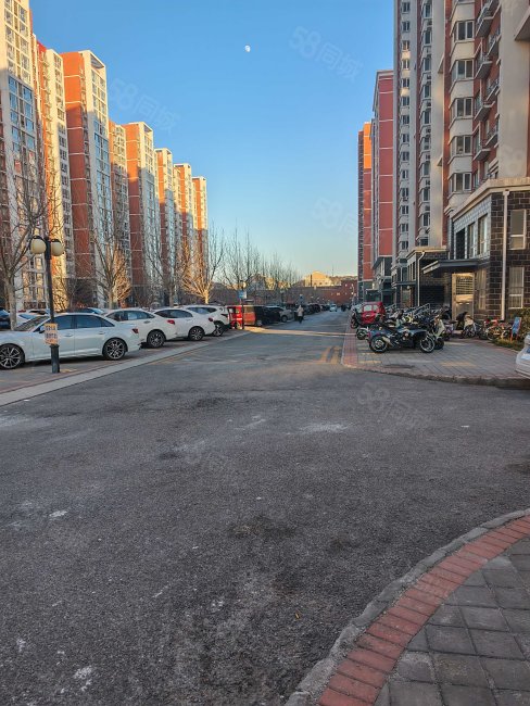 環(huán)湖小鎮(zhèn)2室1廳1衛(wèi)87.98㎡南北100萬(wàn)